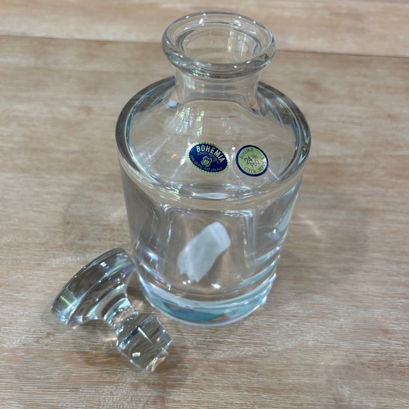 Bohemia Crystal Whisky Decanter – 24% Lead Crystal, Czech Republic - Picture 4 of 4
